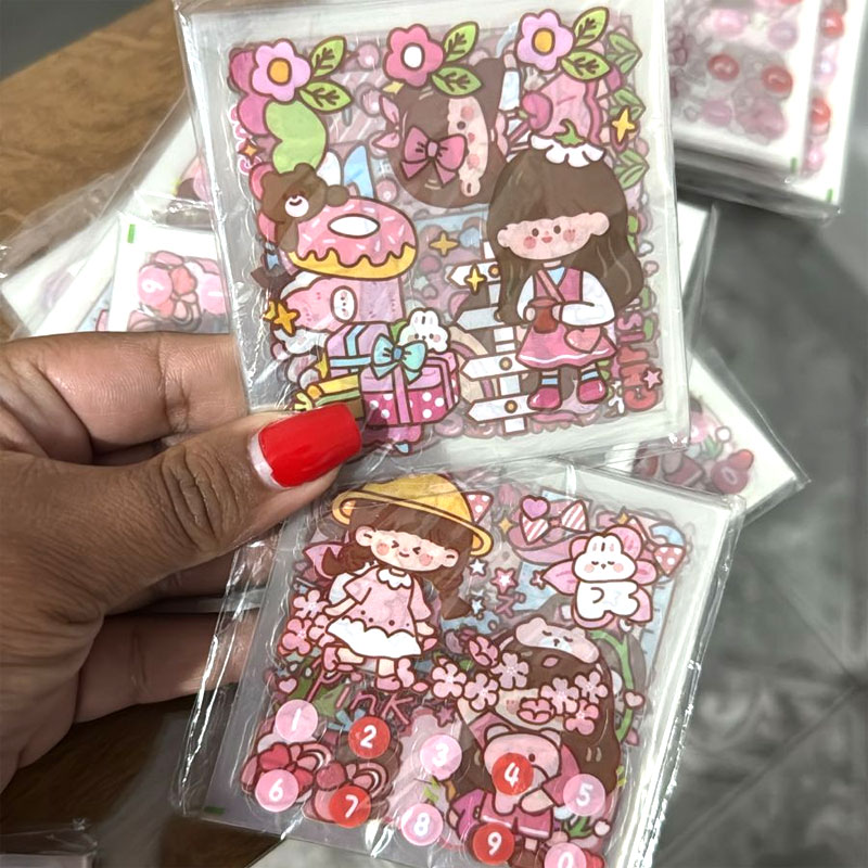 Pacote 25 Cartelas de Adesivo Menininha