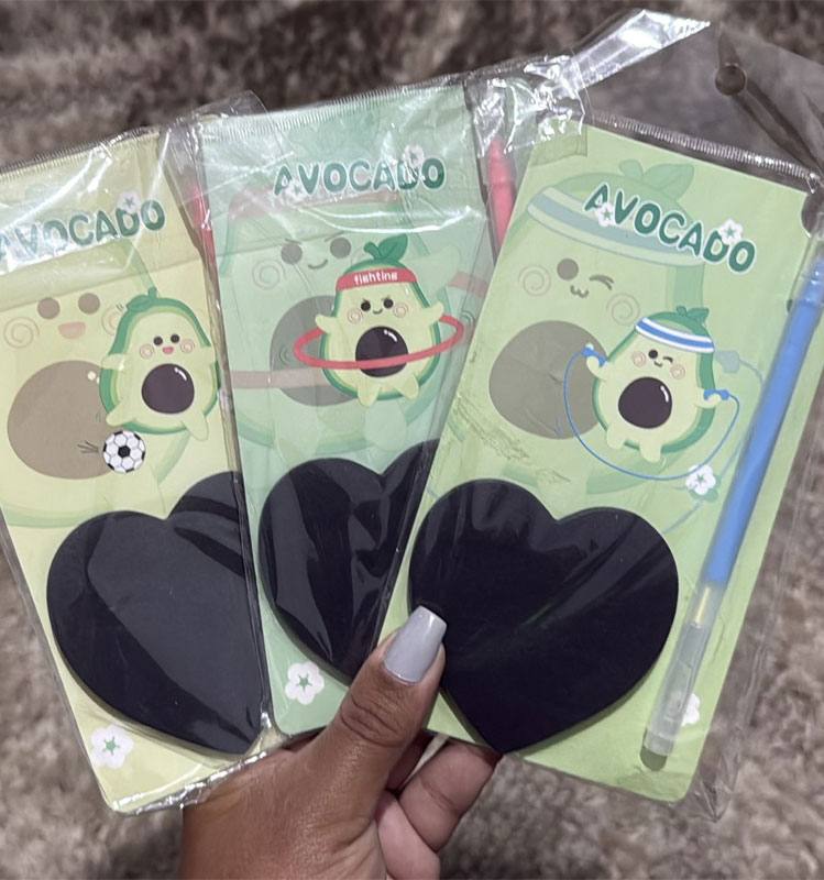 Kit Abacate Post It e Caneta