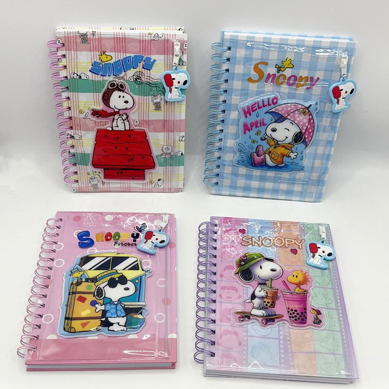 Caderno Snoopy Folhas Pautadas com Estojo