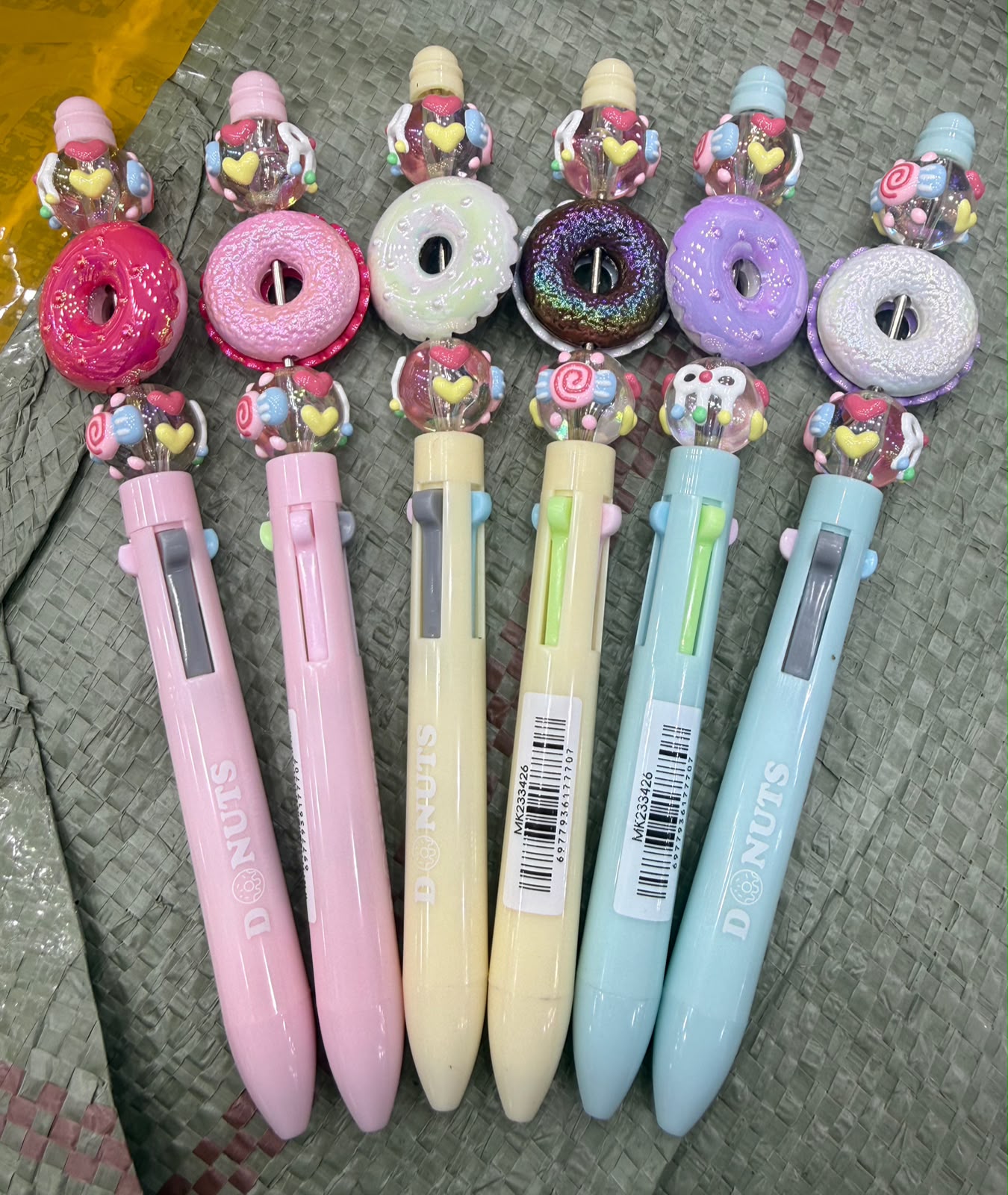Caneta 4 Cores Donuts (unidade)